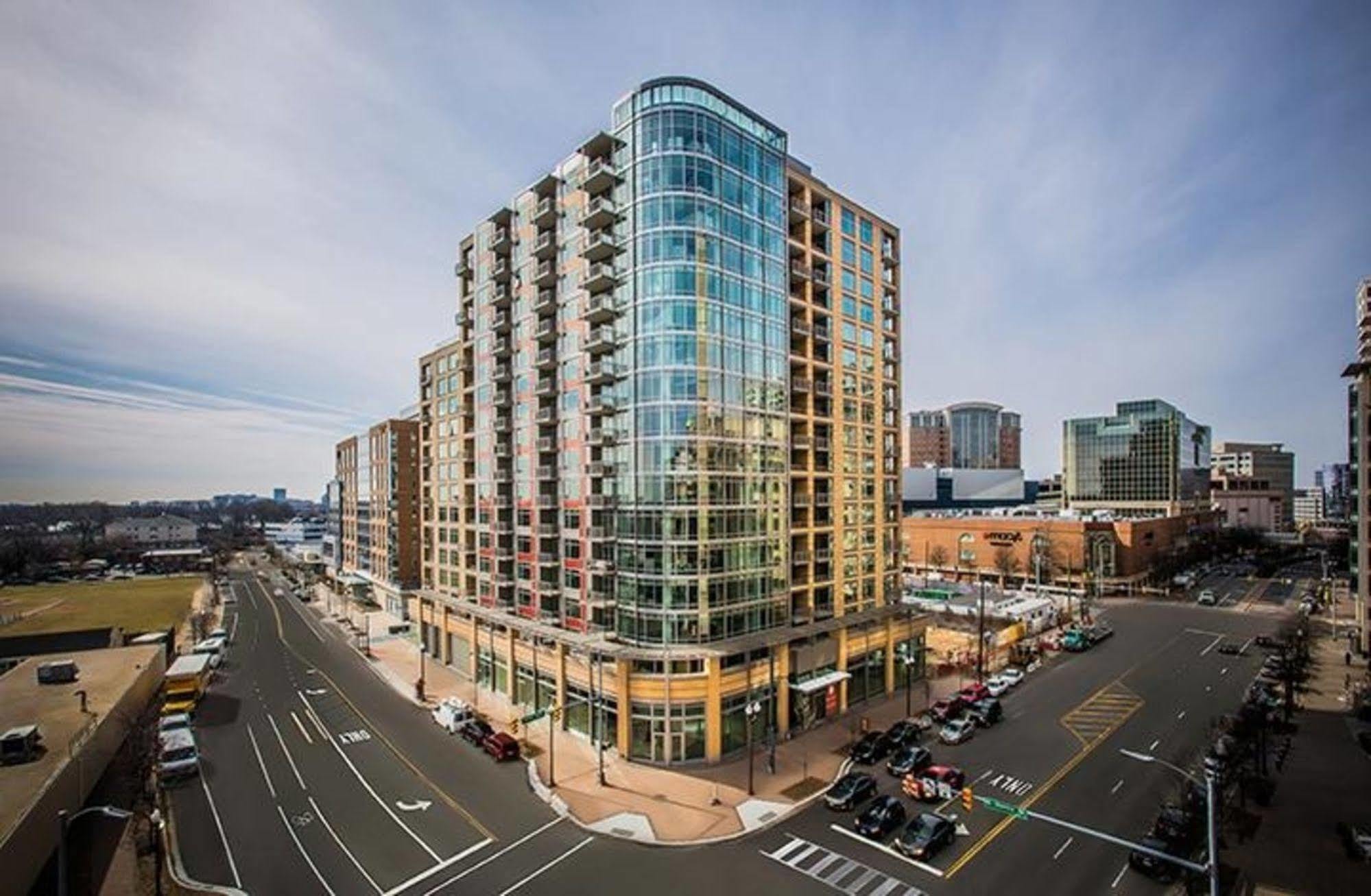 Bridgestreet At The View At Liberty Center Aparthotel Arlington Exteriör bild