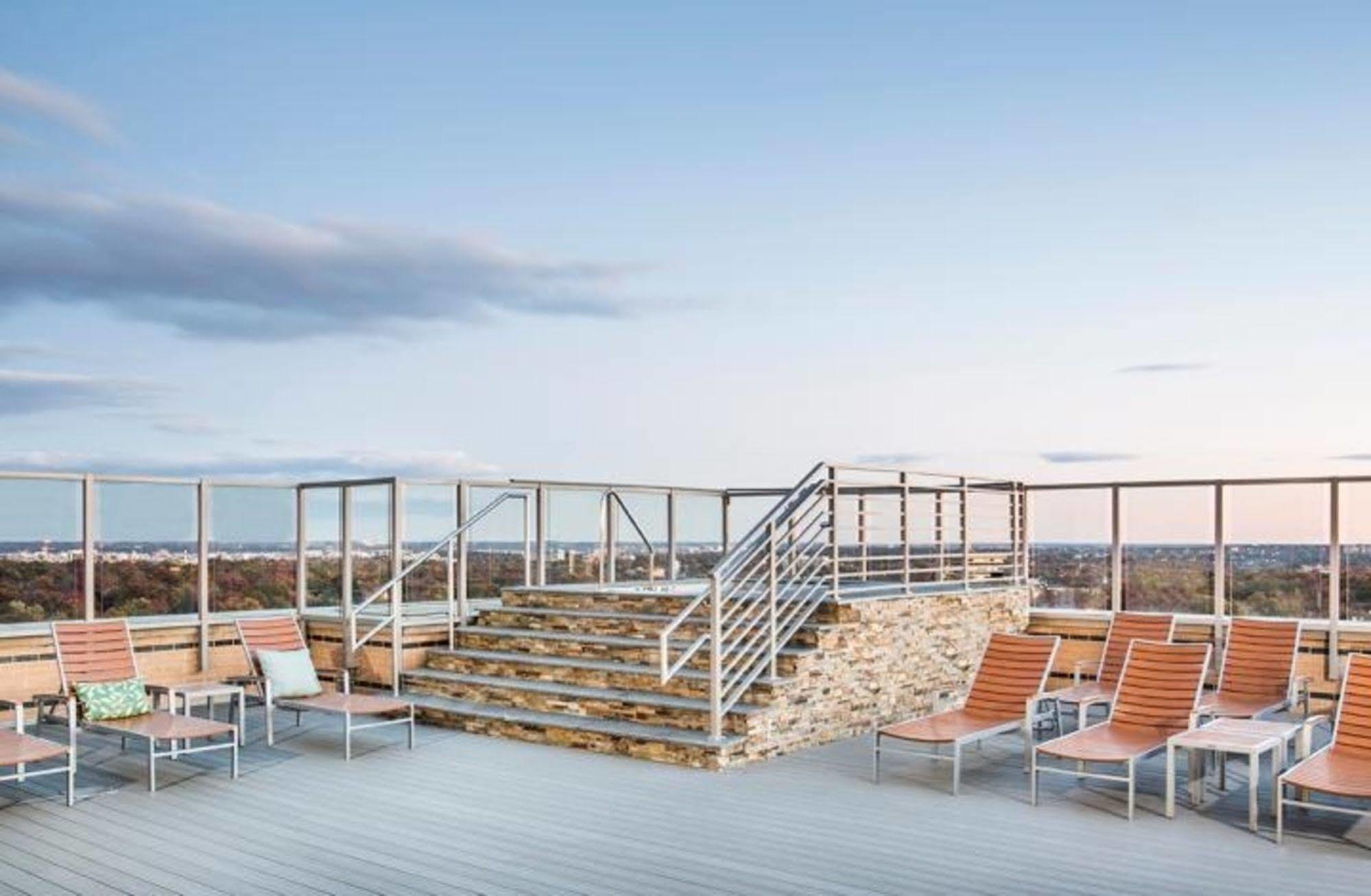 Bridgestreet At The View At Liberty Center Aparthotel Arlington Exteriör bild