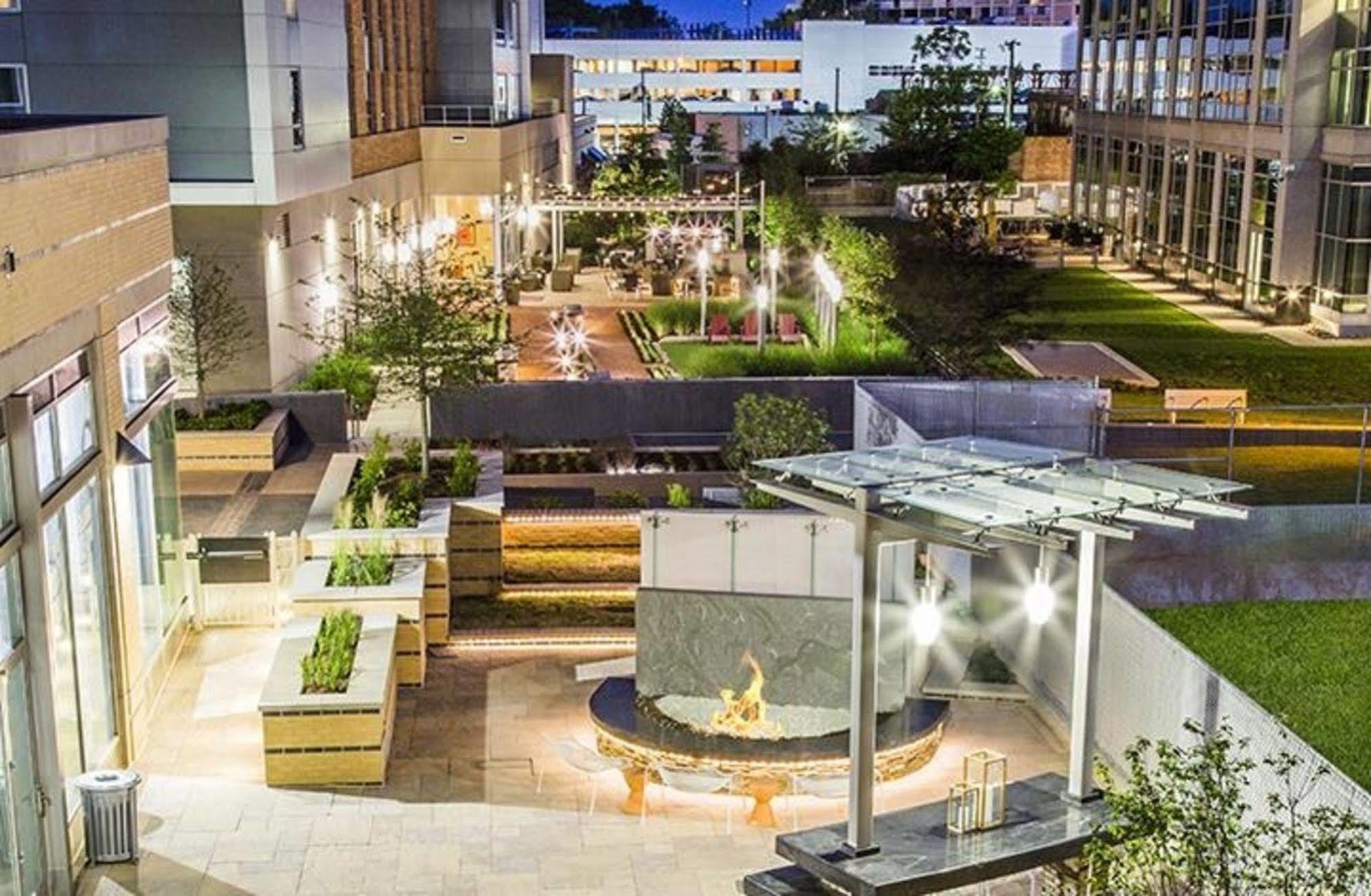 Bridgestreet At The View At Liberty Center Aparthotel Arlington Exteriör bild